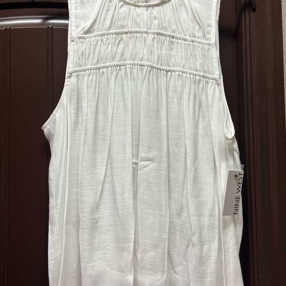 White Baby Doll Style Ladies Top NINE WEST - Picture 5 of 7